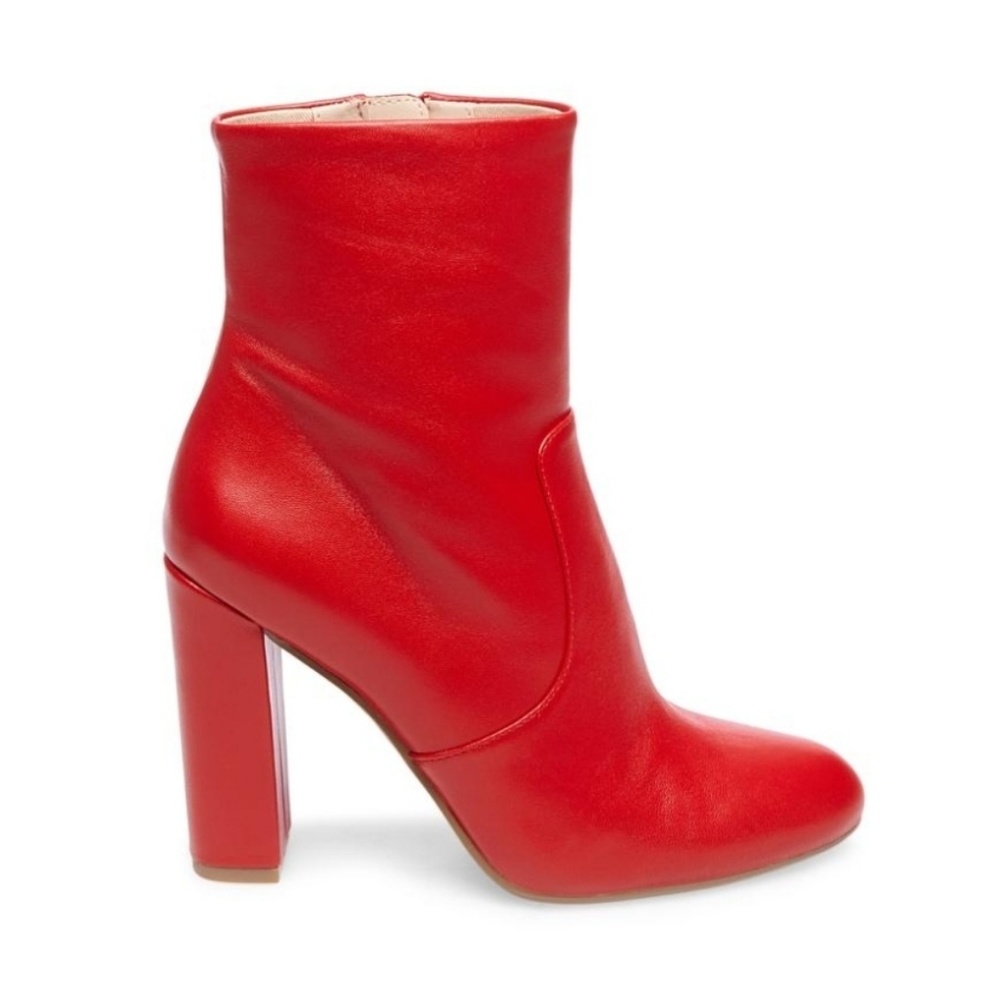 Sexy Chic Steve Madden Booties - Picture 3 of 8